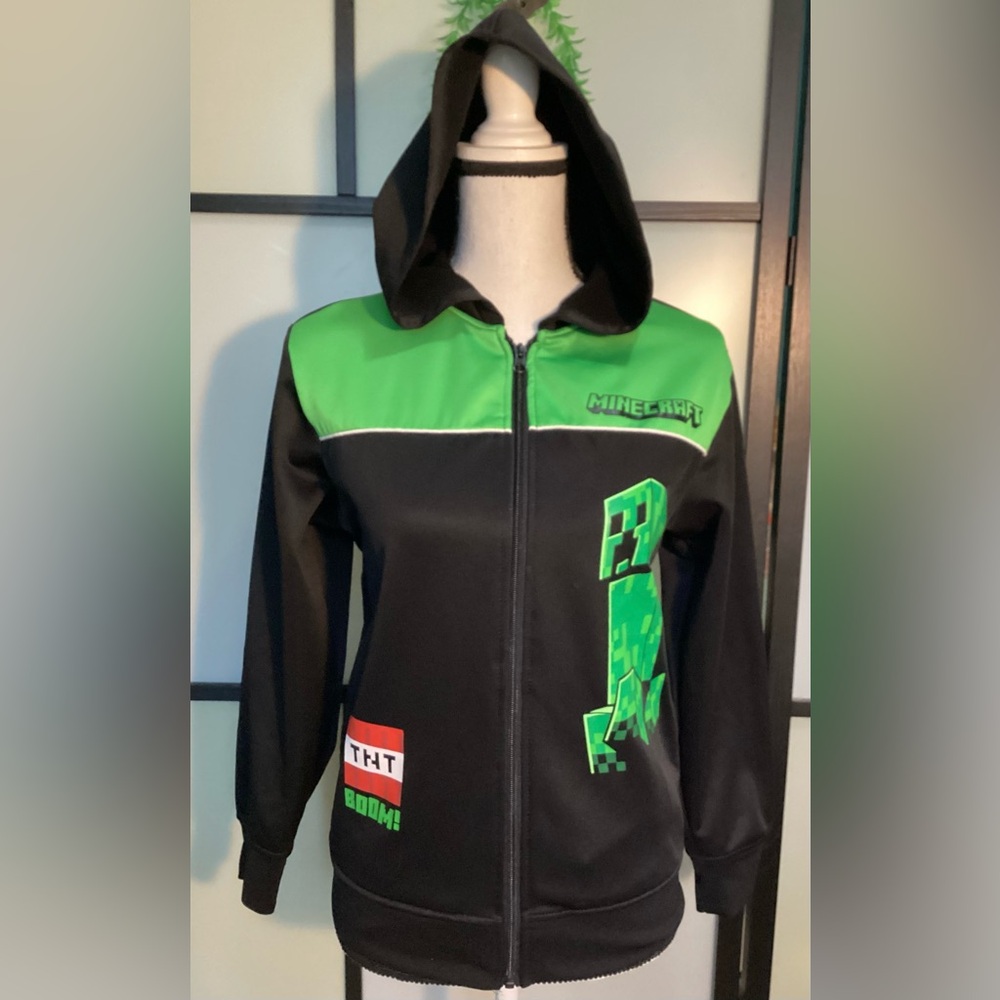 Minecraft fleece jacket with hoodie and pockets. Size 10/12